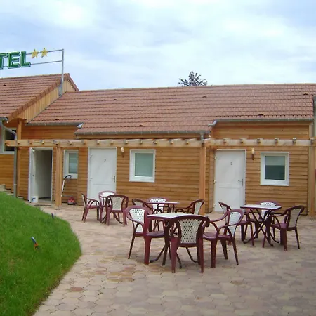 Le Richevaux 2*