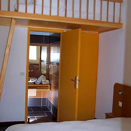 Le Richevaux 2*