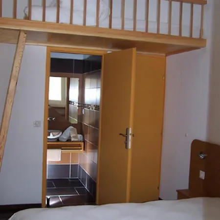 Szálloda Le Richevaux 2*