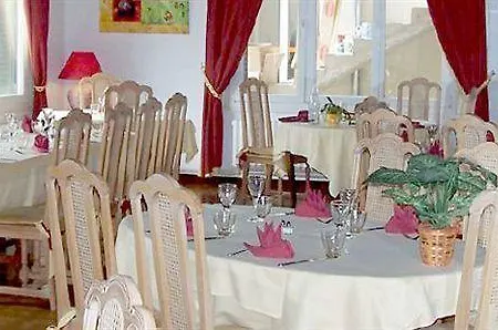 Le Richevaux Hotel Neufchâteau